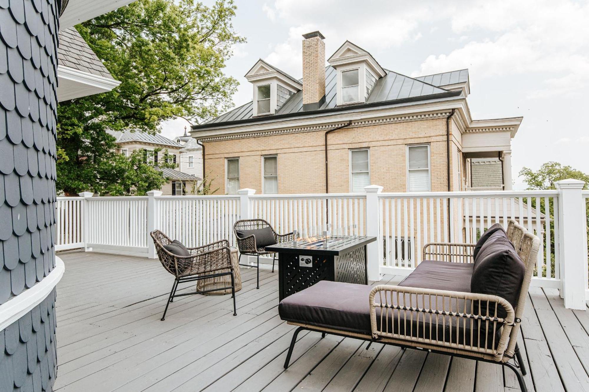The Historic Berkeley Place Staunton Habitación foto