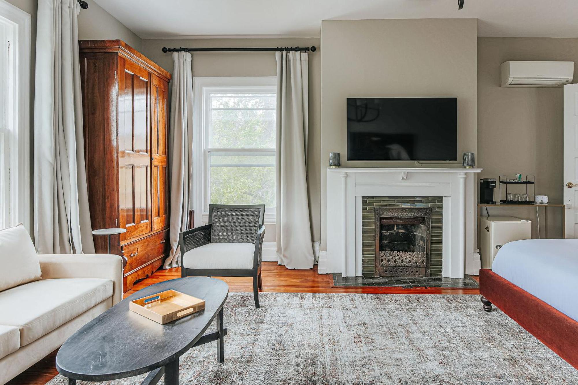 The Historic Berkeley Place Staunton Habitación foto