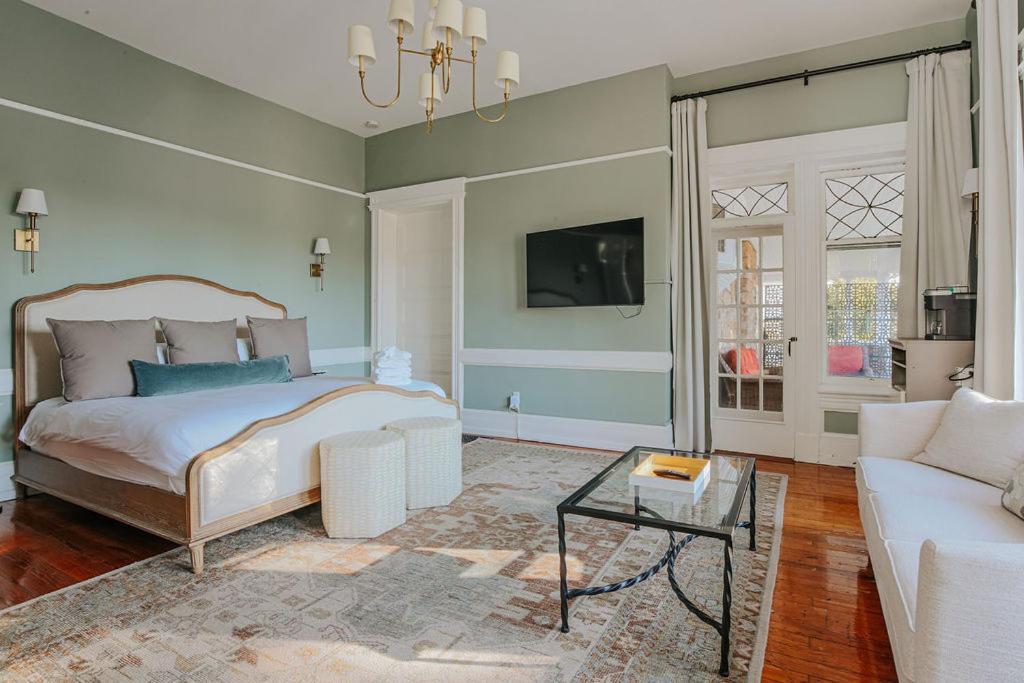 The Historic Berkeley Place Staunton Habitación foto