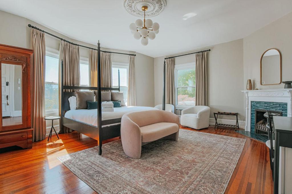 The Historic Berkeley Place Staunton Habitación foto